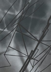 VARIATIONS V, Sprühfarbe und Scherenschnitt auf schwarzem Papier, 29,7 cm x 21 cm, 2025